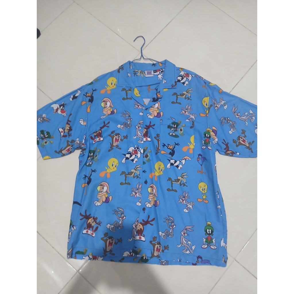 prelov kemeja looney tunes shirt biru xxl