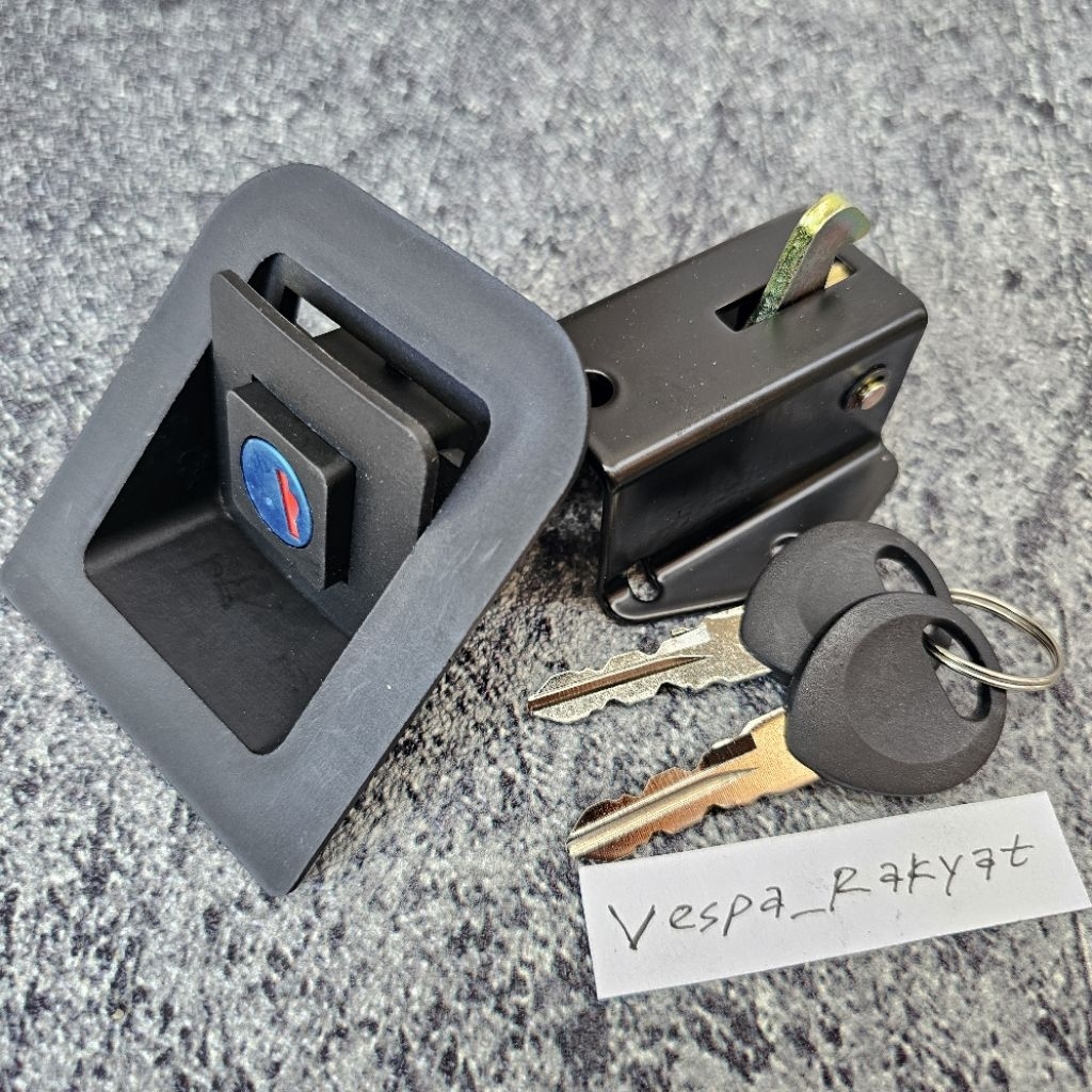 Rumah Kunci Jok Vespa Excel T5 Kuncian Jok Assy Vespa Excel Komplit