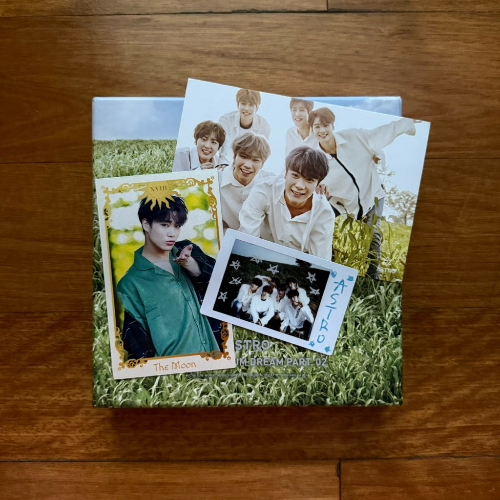 [WTS] ASTRO ALBUM 5th Mini Album DREAM Part. 02 - Wind ver. include Group Photocard Moonbin Postcard