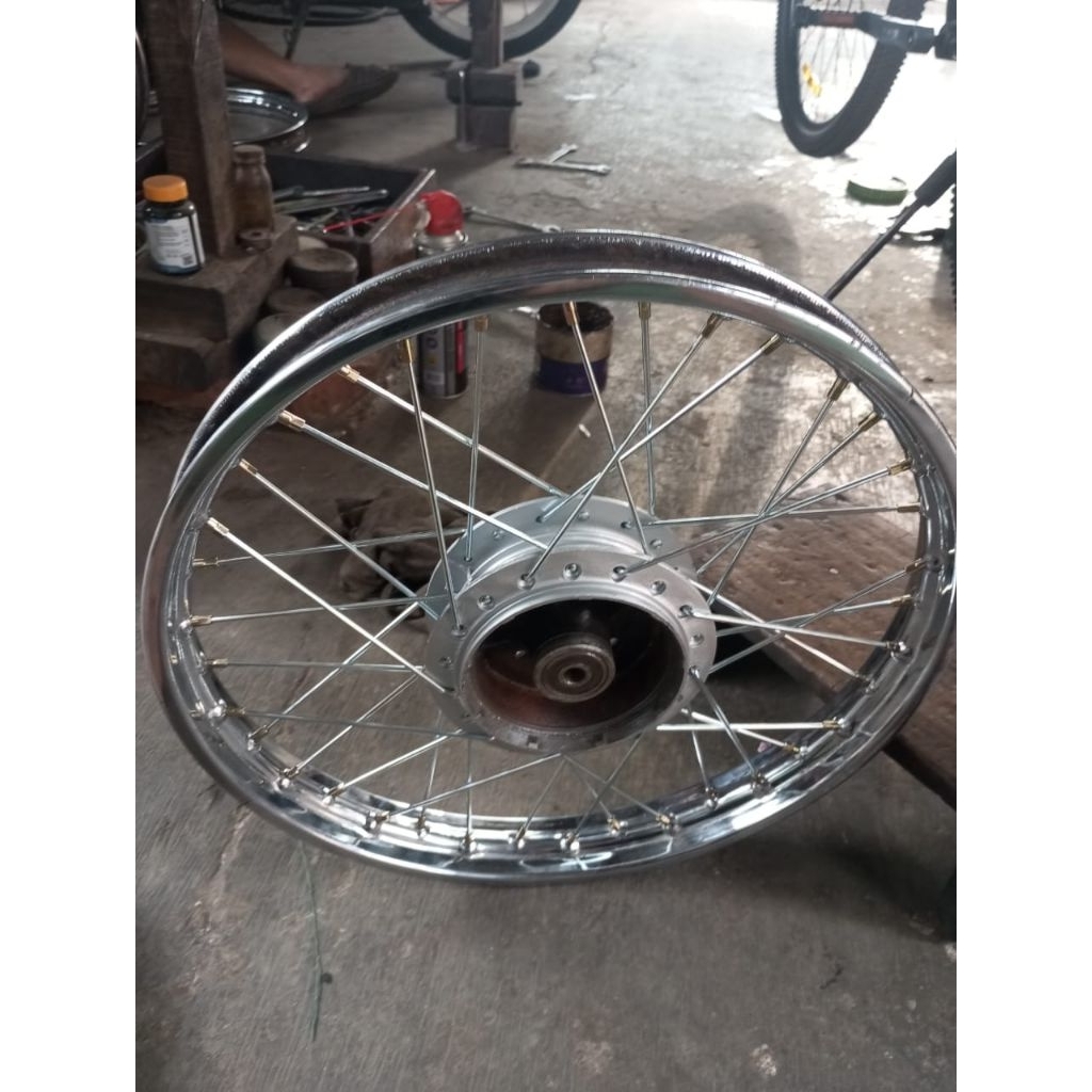 velg jari belakang motor supra lama,astrea grand,prima,star lepasan motor