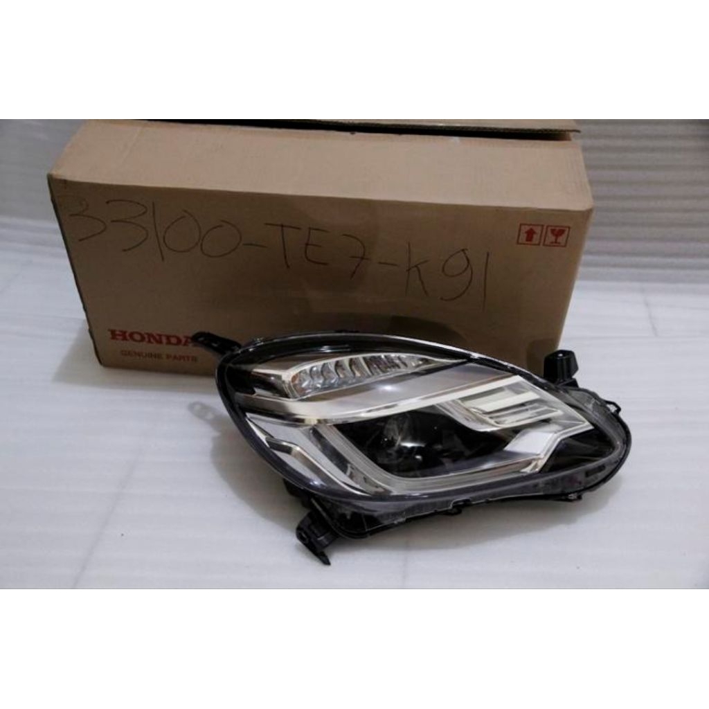 headlamp / lampu depan Brio rs dan Mobilio rs 2014-2018 original