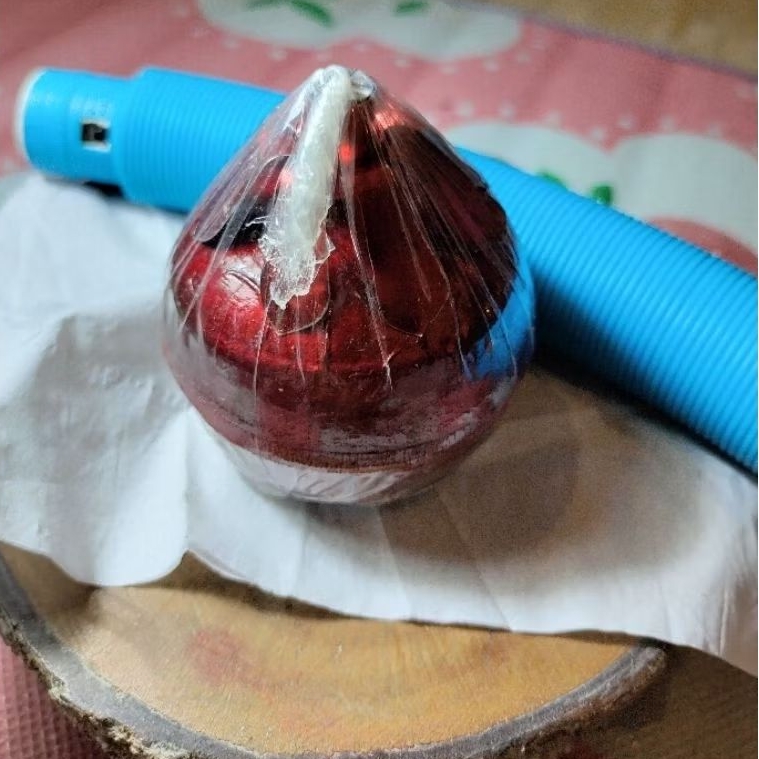 Wewangian buhur apel warna merah