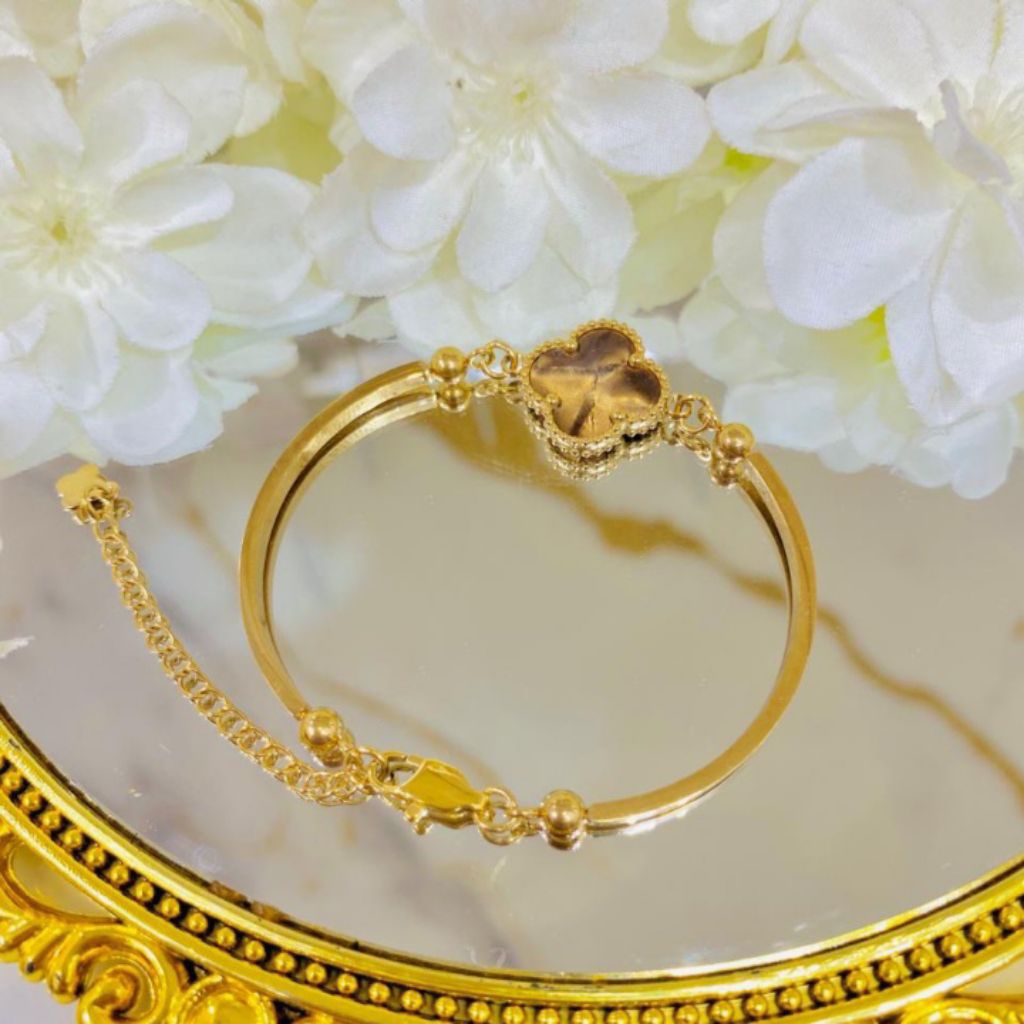 bangle clover coklat