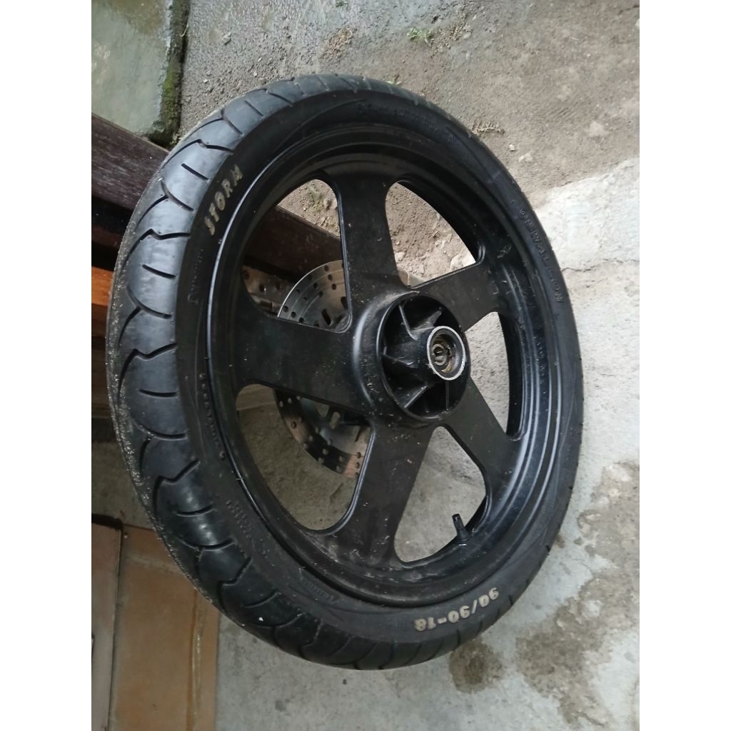 ban + velg depan belakang benelli pe250 copotan like new