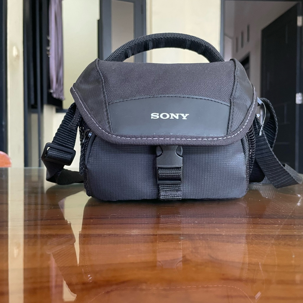 TAS KAMERA MERK SONY