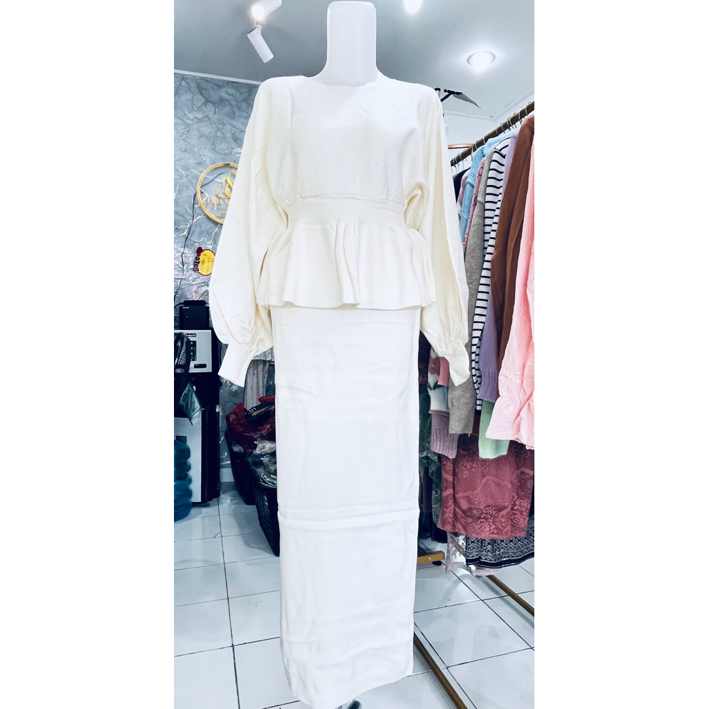 One Set Rok Span Wanita