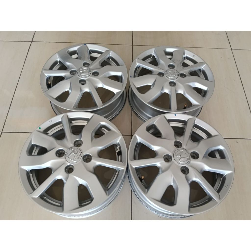 VELG OEM COPOTAN BEKAS MOBIL BRIO SATYA MURAH RING 14 LEBAR 5 INCH PCD 4 X 100 ET 50 WARNA SILVER