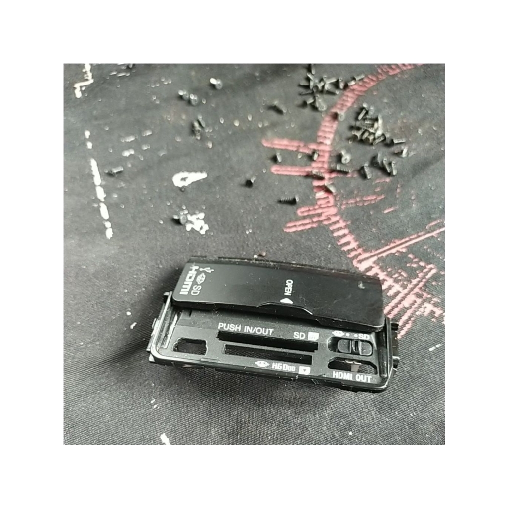 tutup memory sd card hdmi Kamera Sony Alpha a380