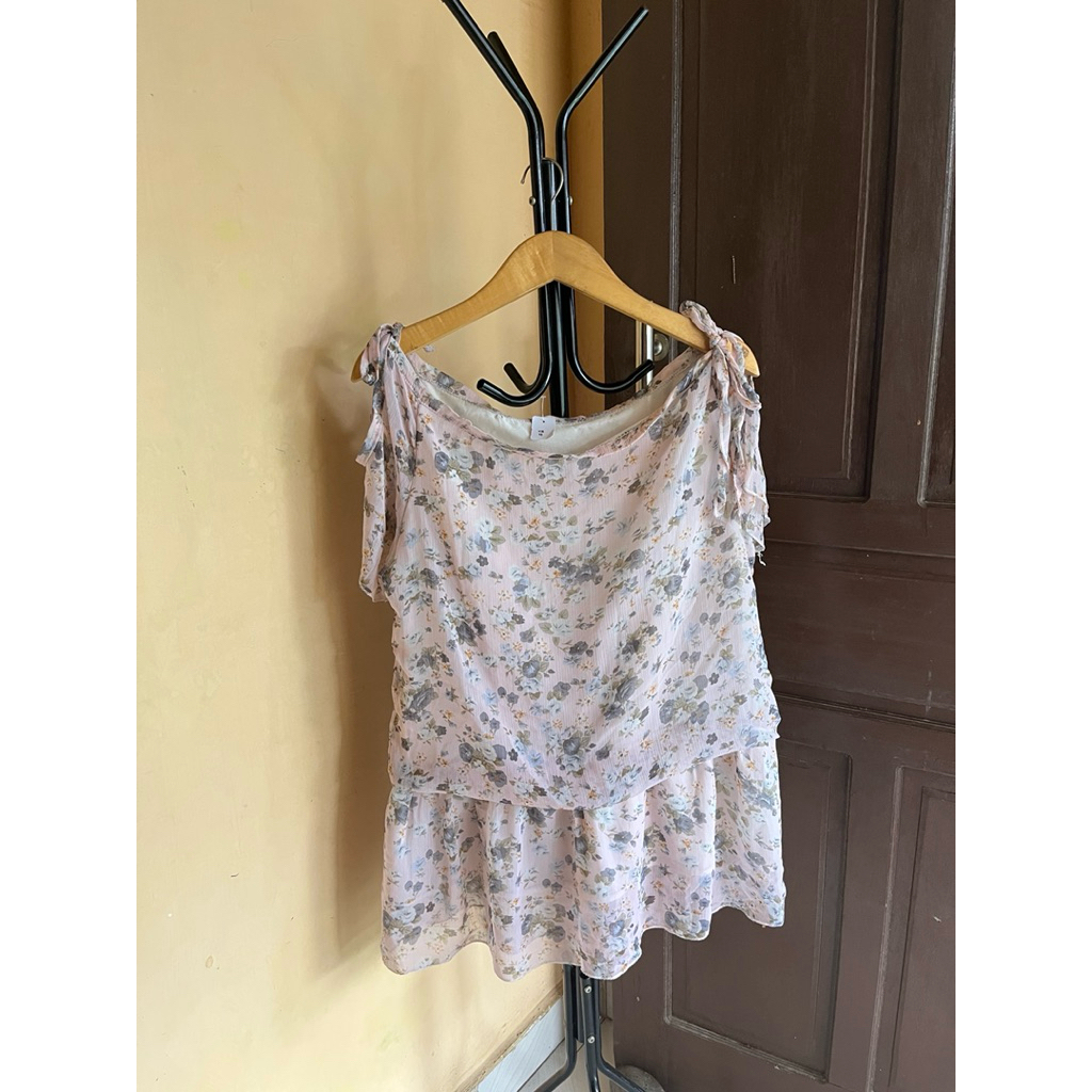 blouse off shoulder sifon motif bunga korean style baju atasan top wanita murah cantik