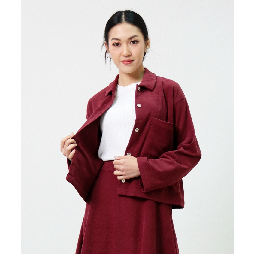 Hardware Clothing Atasan Jaket Wanita Hardware Cropped Jacket Long Sleeve