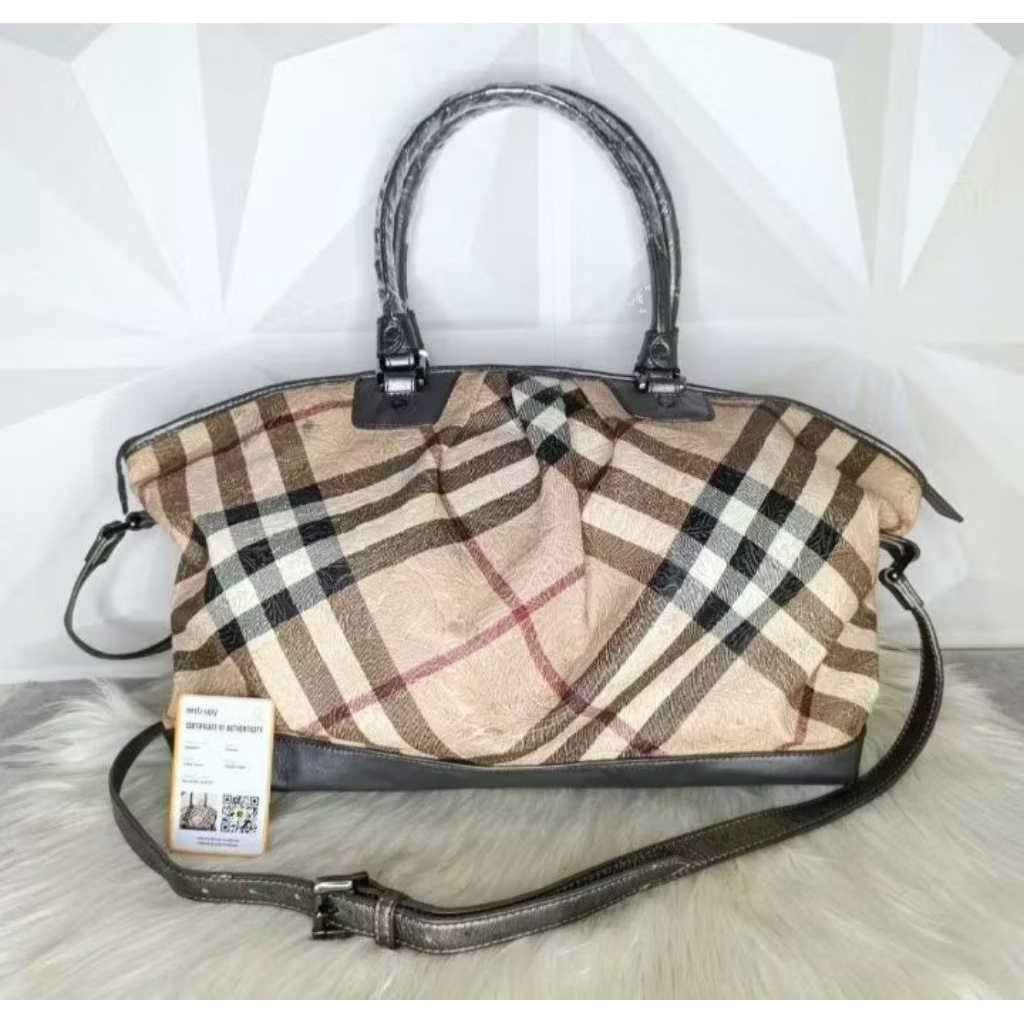 Preloved Tas Selempang Burberry lengkap sertifikat entrupy