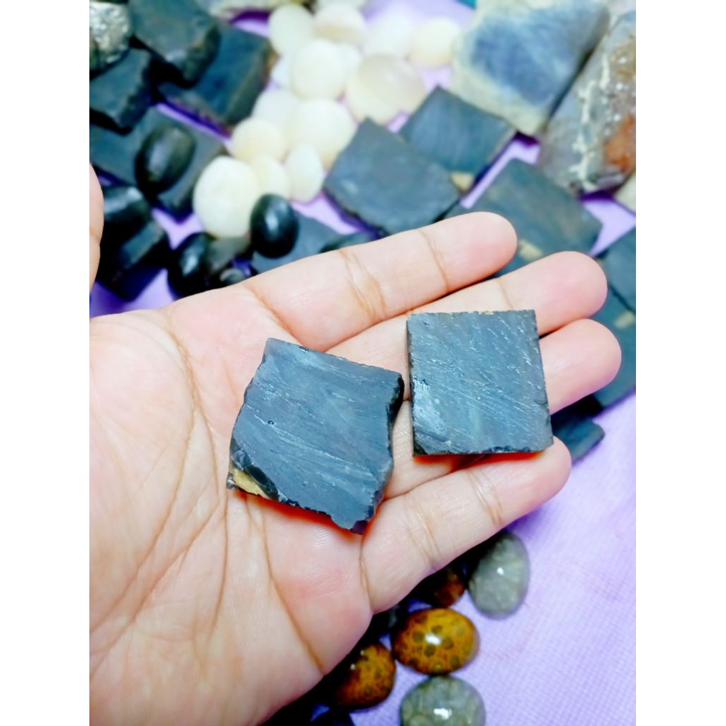 Bahan Batu Yaman Wulung