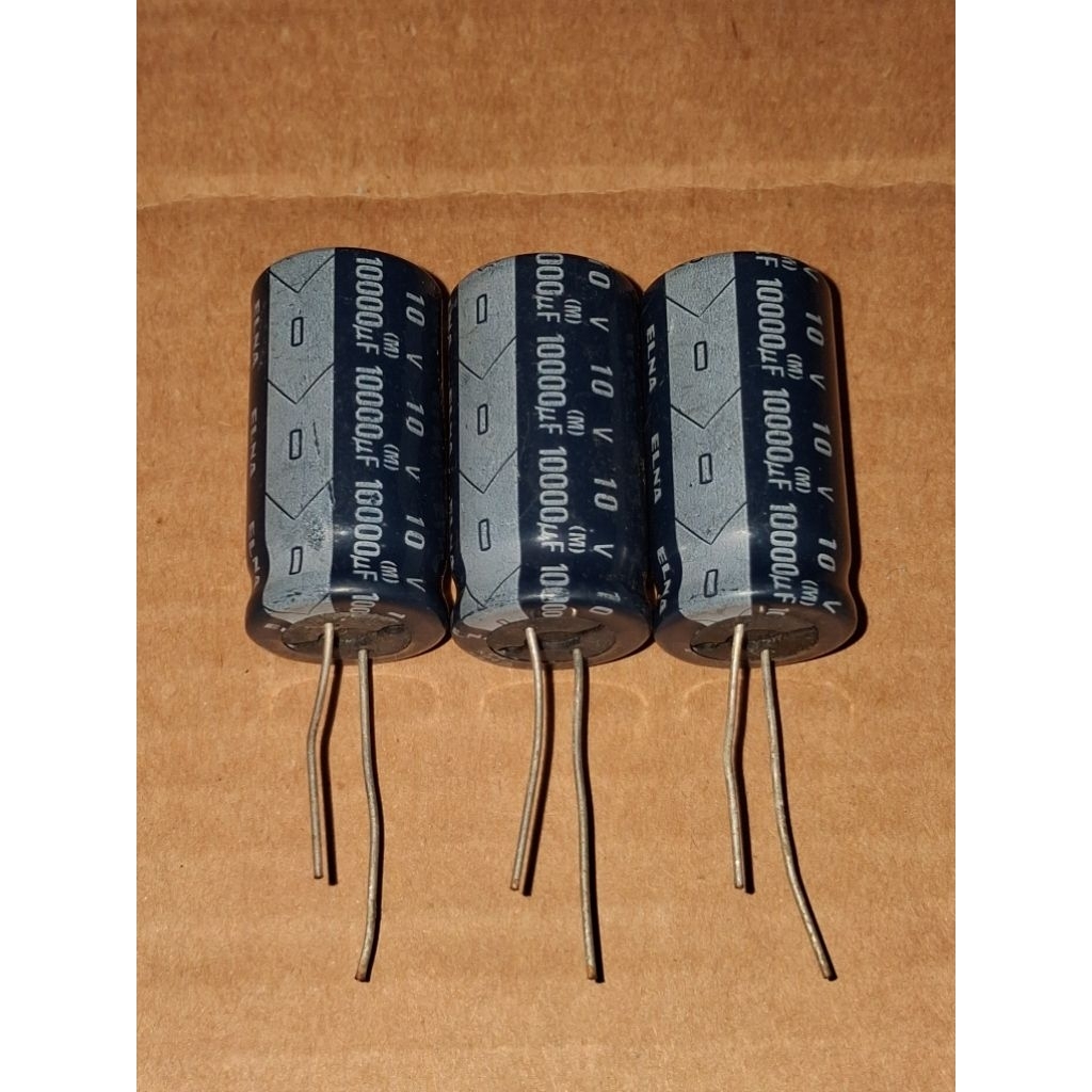 KAPASITOR ELCO 10V10000UF DIAMETER 1.7CM MERK ELNA