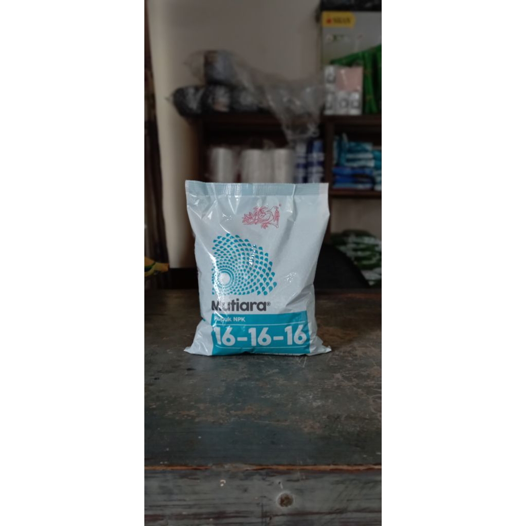 Pupuk NPK 16-16-16 Mutiara