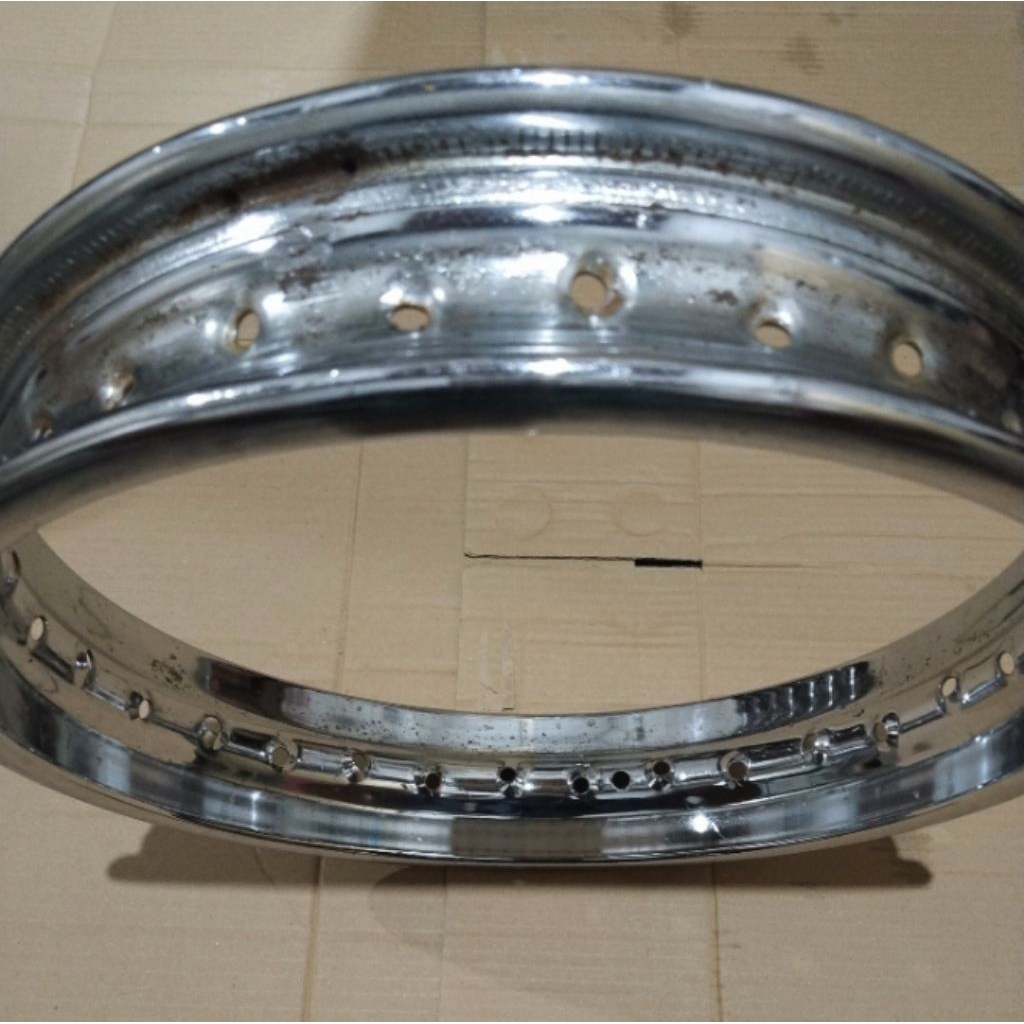 VELG MOTOR RING 14 UKURAN 14 X 215 UNION CICLE LUBANG JARI JARI 28 BEKAS