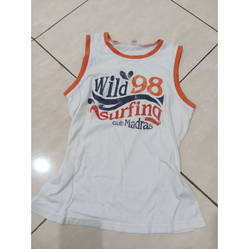 preloved — atasan kaos tank top y2k pantai 2000s