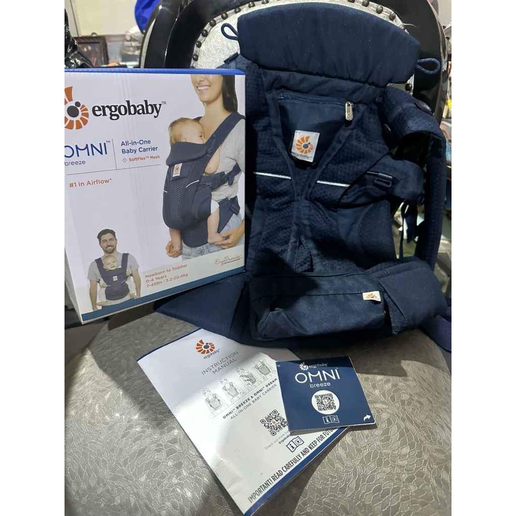 Preloved Ergobaby Gendongan tipe Omni breeze