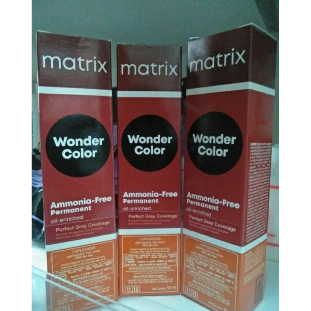 Matrix Wonder Color Ammonia Free shade 3.0 adalah pewarna rambut permanen bebas amonia yang menghasi