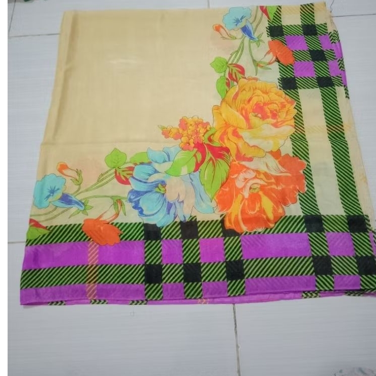 kerudung motif PRELOVED warna kuning muda