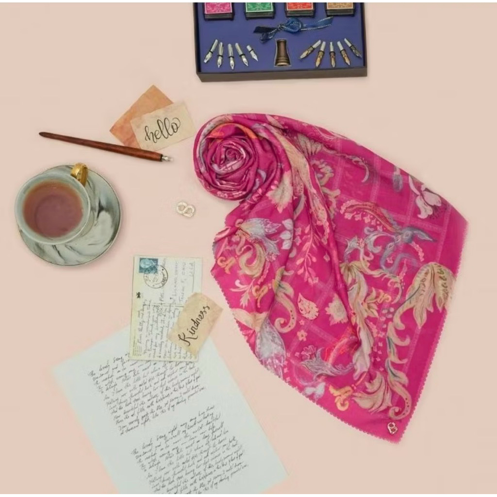 buttonscarves X dian pelangi autograpgh