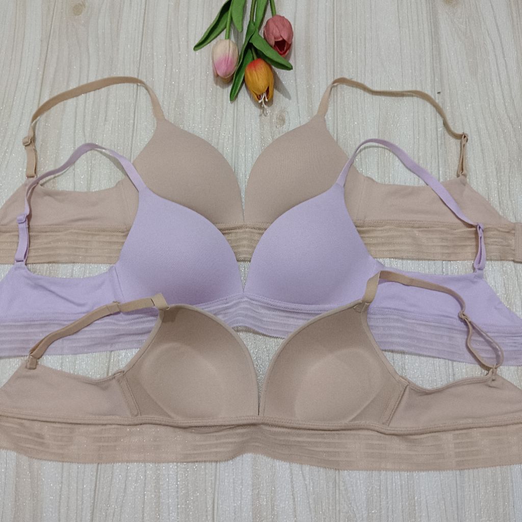 Wacoal bra tanpa kawat busa sedang IB 4558