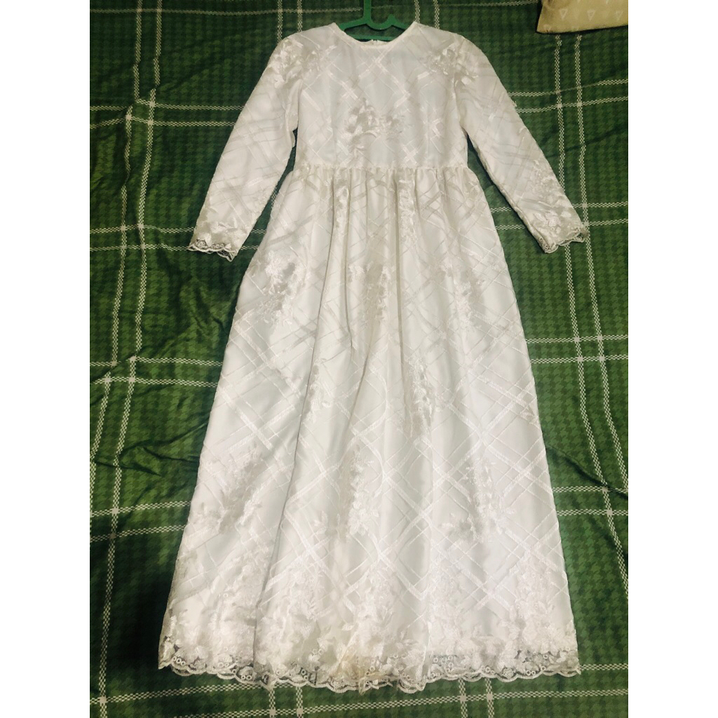 gamis putih full renda