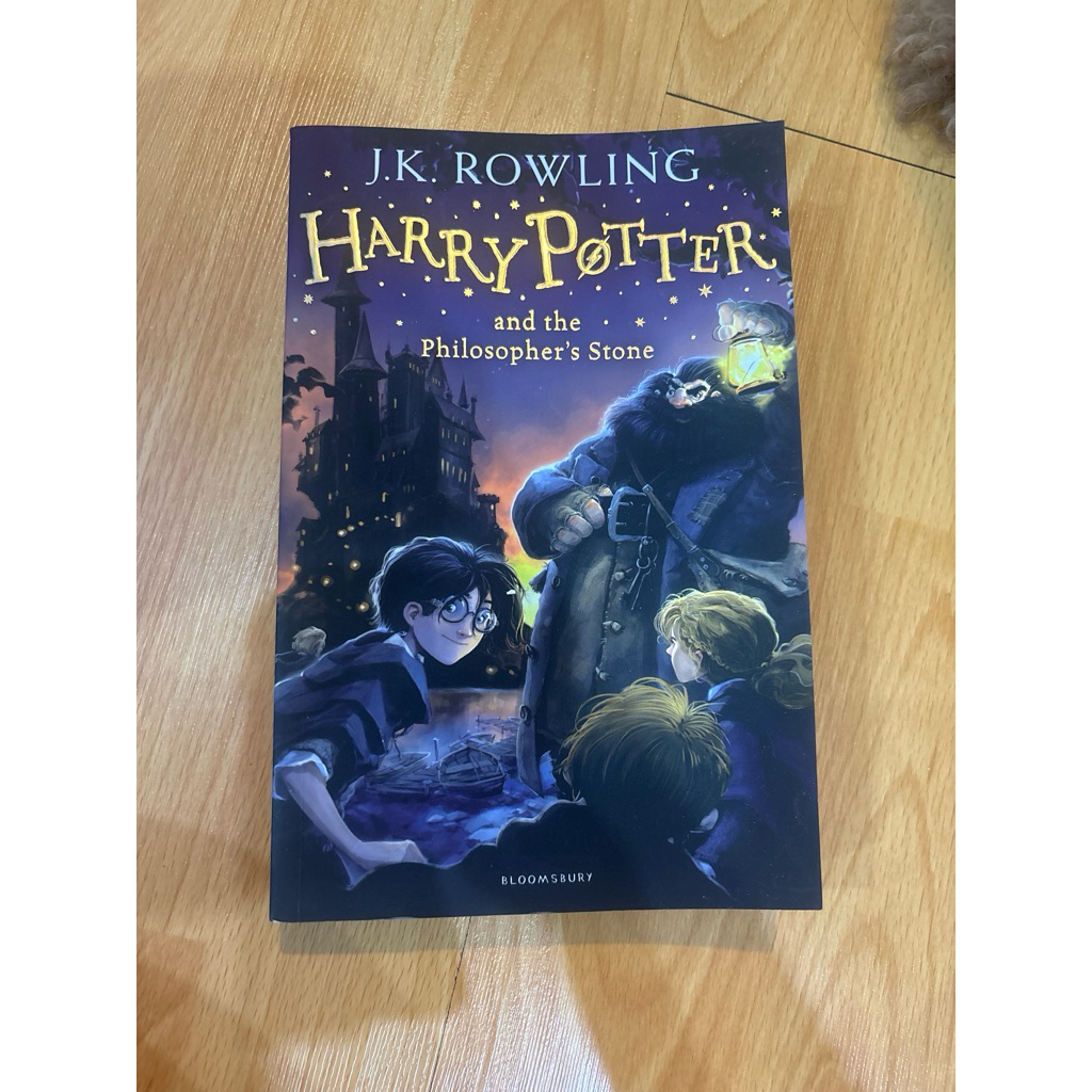 preloved Harry Potter Philosopher’s stone (ENG)