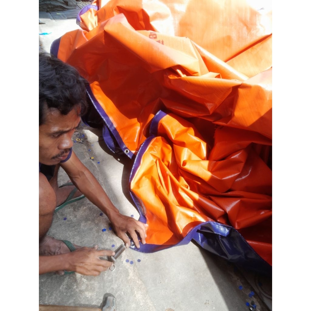 terpal A12 bucheon, biru/oren Ukuran: 5 x 7