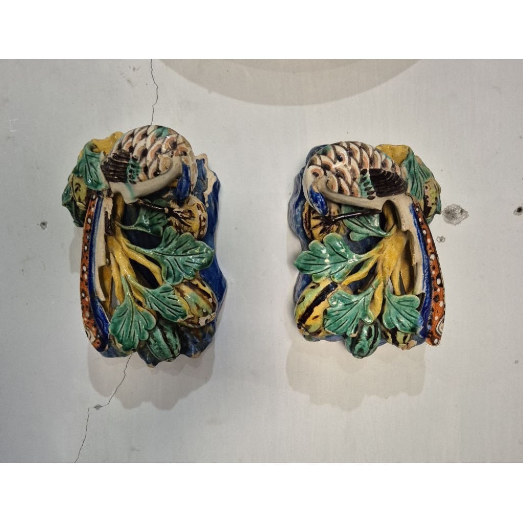 sepasang vas dinding keramik siam cina antik