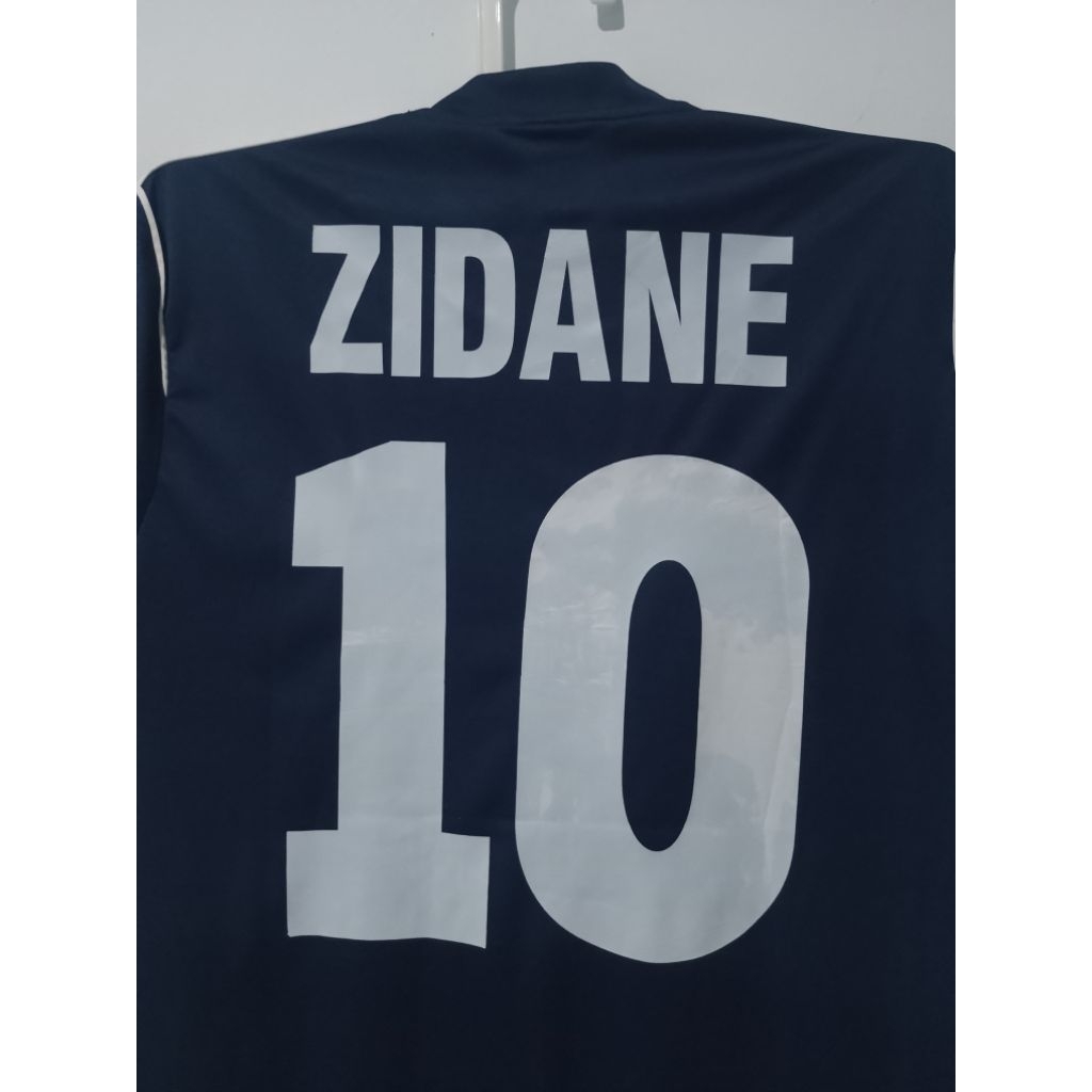 jersey baju bola sport casual zidane against poverty