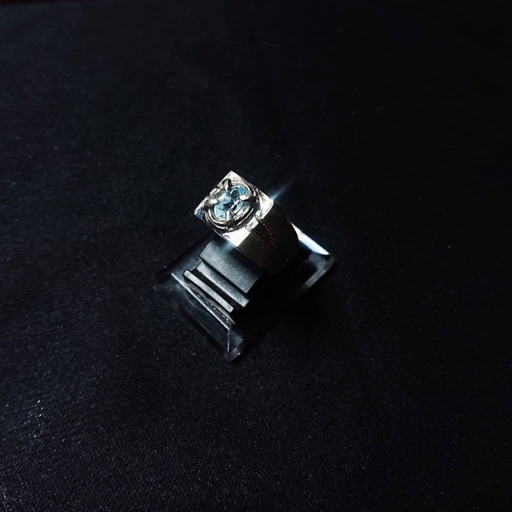 NATURAL BLUE TOPAZ SWISS