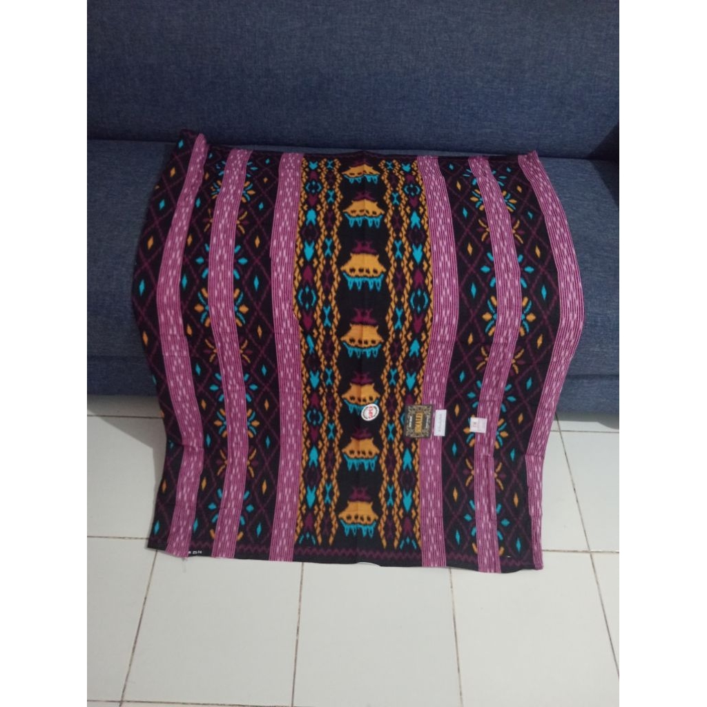 sarung partamiangan motif karo