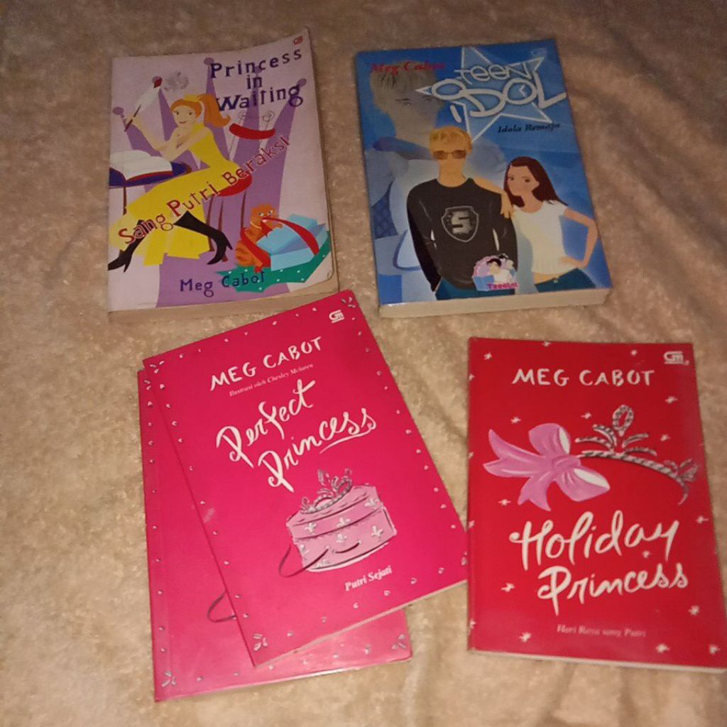 Novel-Novel Terjemahan oleh Meg Cabot (Teen Idol | Princess in Training | Holiday Princess | Perfect