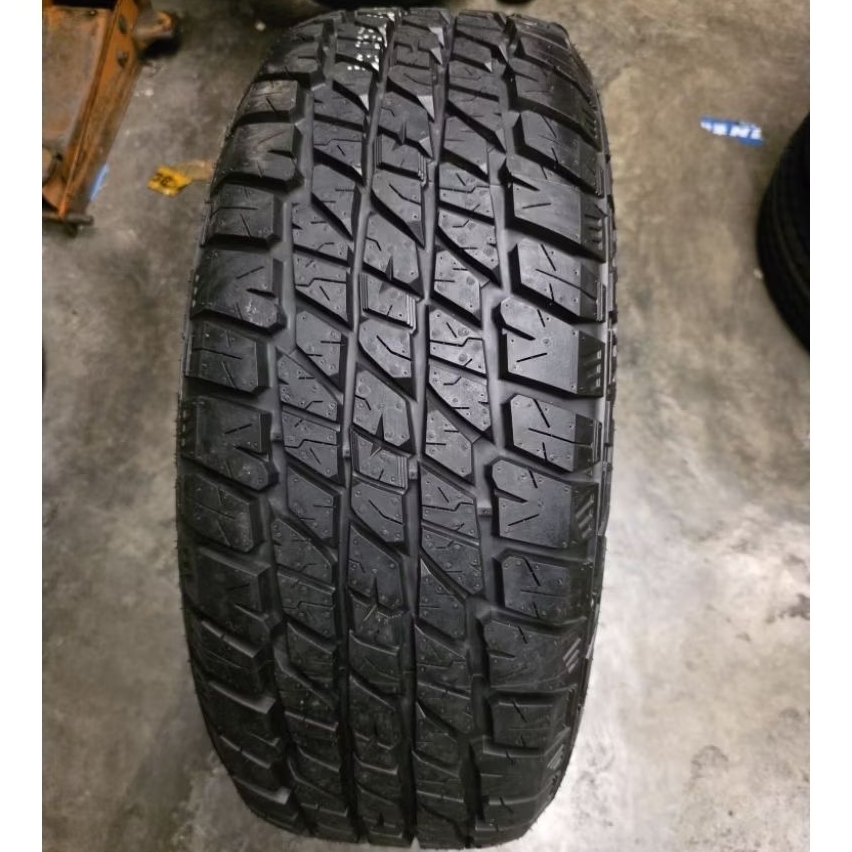 ban mobil Pajero Fortuner 265/60 R18 giti A/T AT70 AT 70