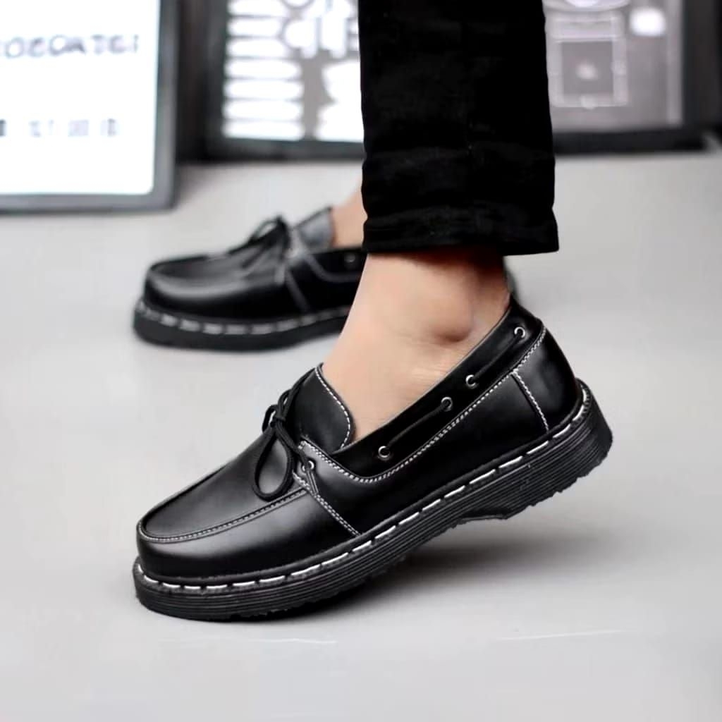sepatu loafers docmart pria sepatu loafer pria bertali