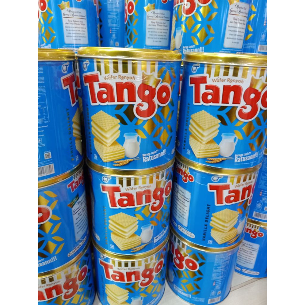 wafer tango vanila kaleng 240g