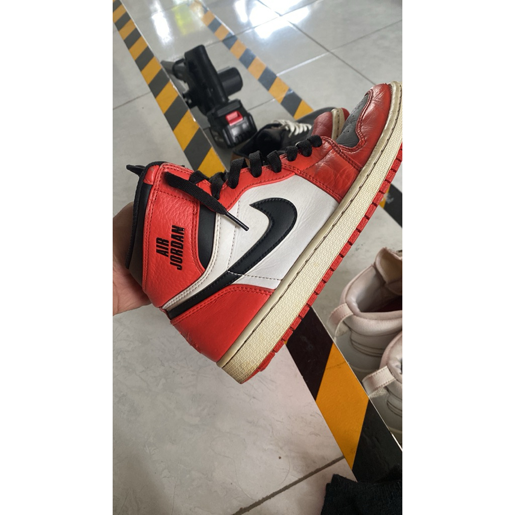 AJ1 RARE ORANGE 42,5