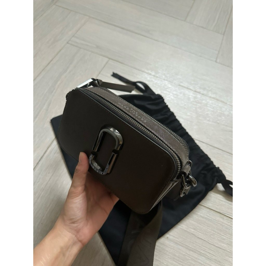 mj snapshot ink grey sling bag