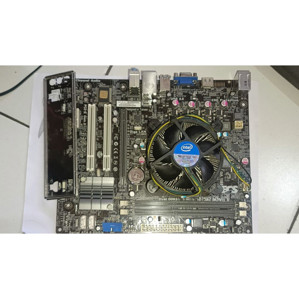 ECS B75 LGA 1155 sandy bridge + ivy bridge