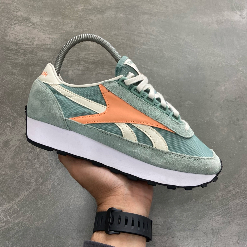 [Size 37.5] Rare Reebok Aztec Princess Orange Second Original. Harga Barunya 2 Juta Rupiah