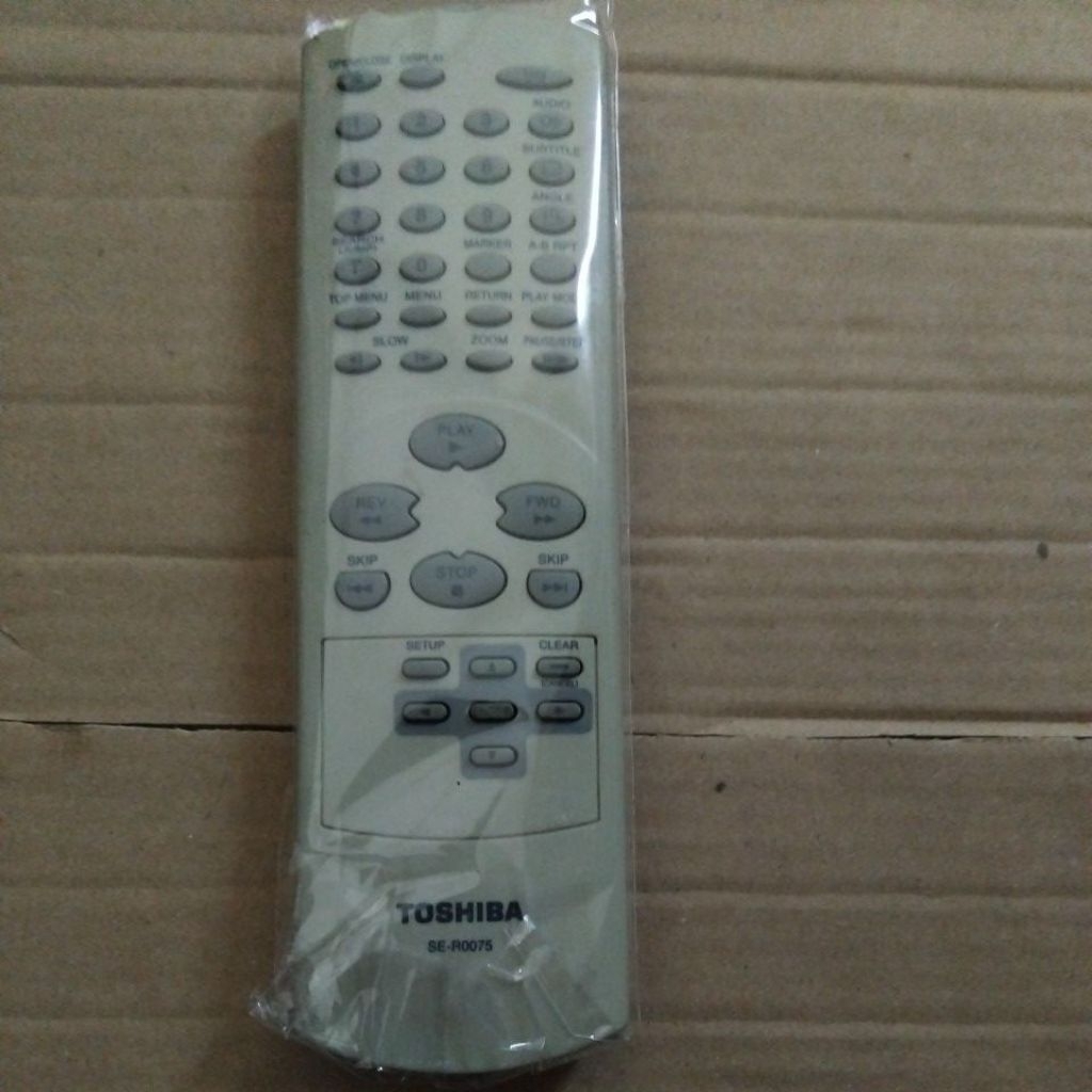 VCD DVD COMPO TOSHIBA SE-R0075