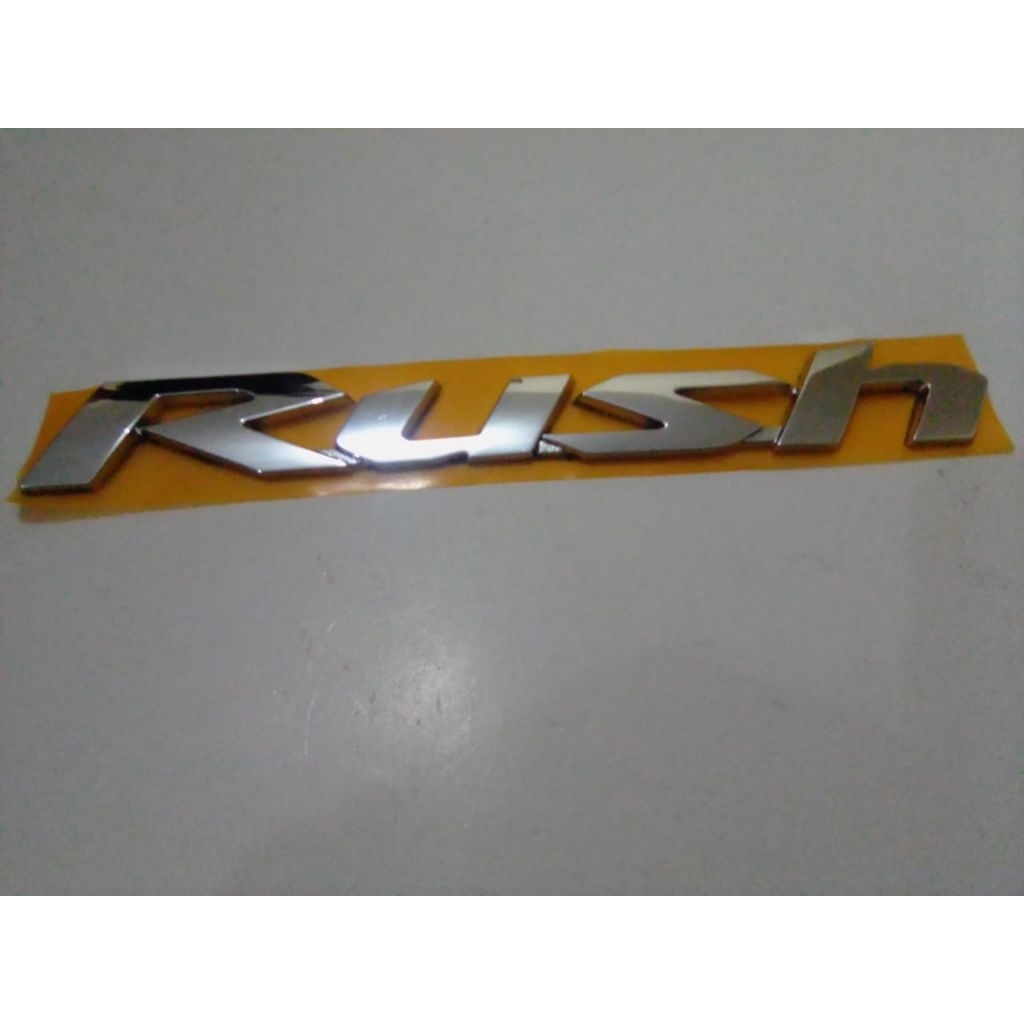 emblem Toyota Rush baru original