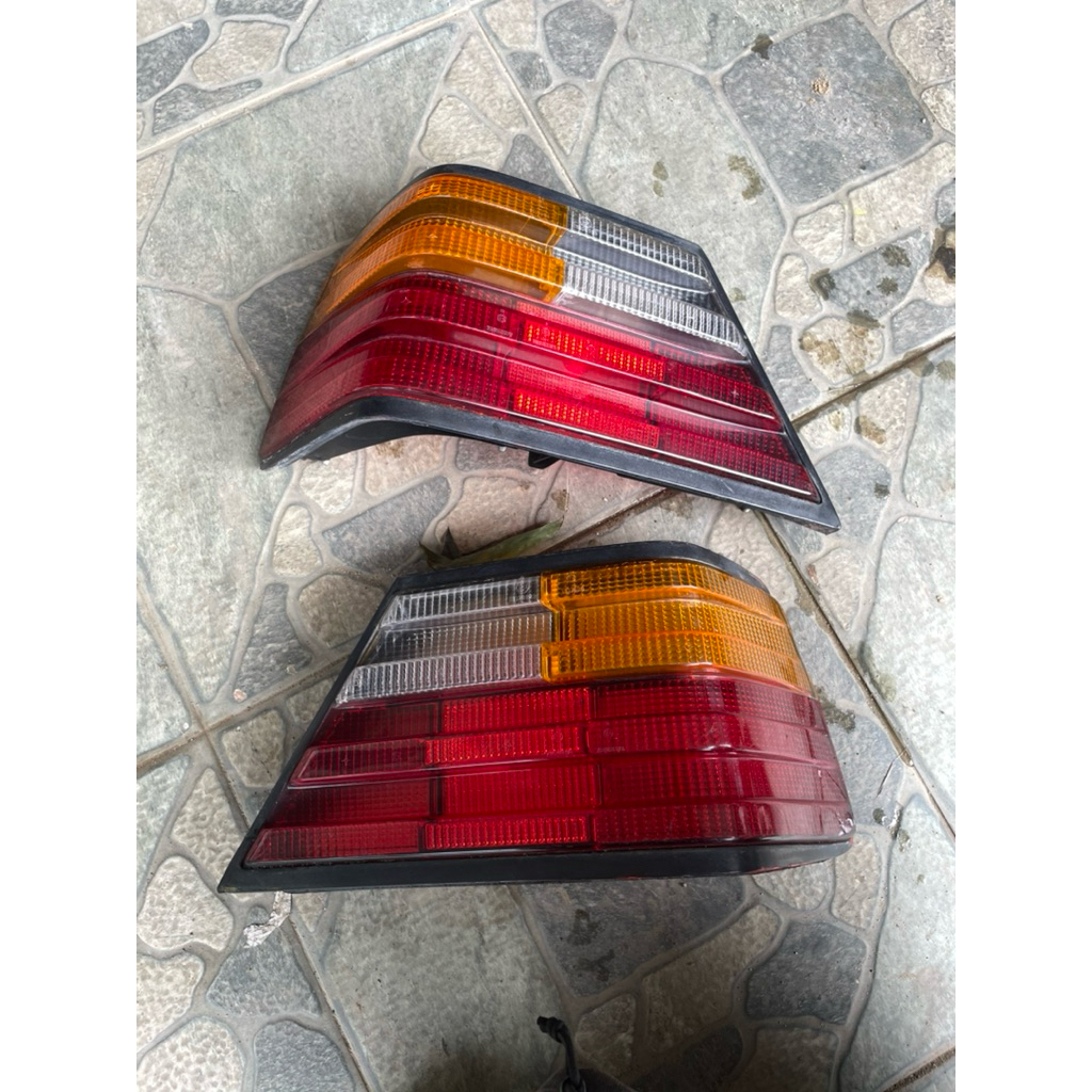 Stoplamp Lampu Belakang Mercy W124 Original Hella Made Germany