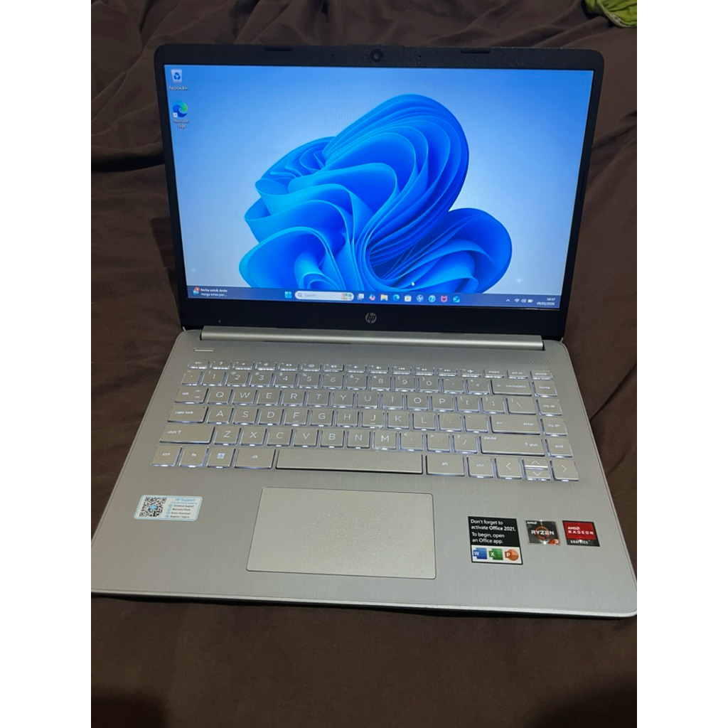 Laptop HP 14s FQ0591AU Amd Ryzen3 4/256 gb