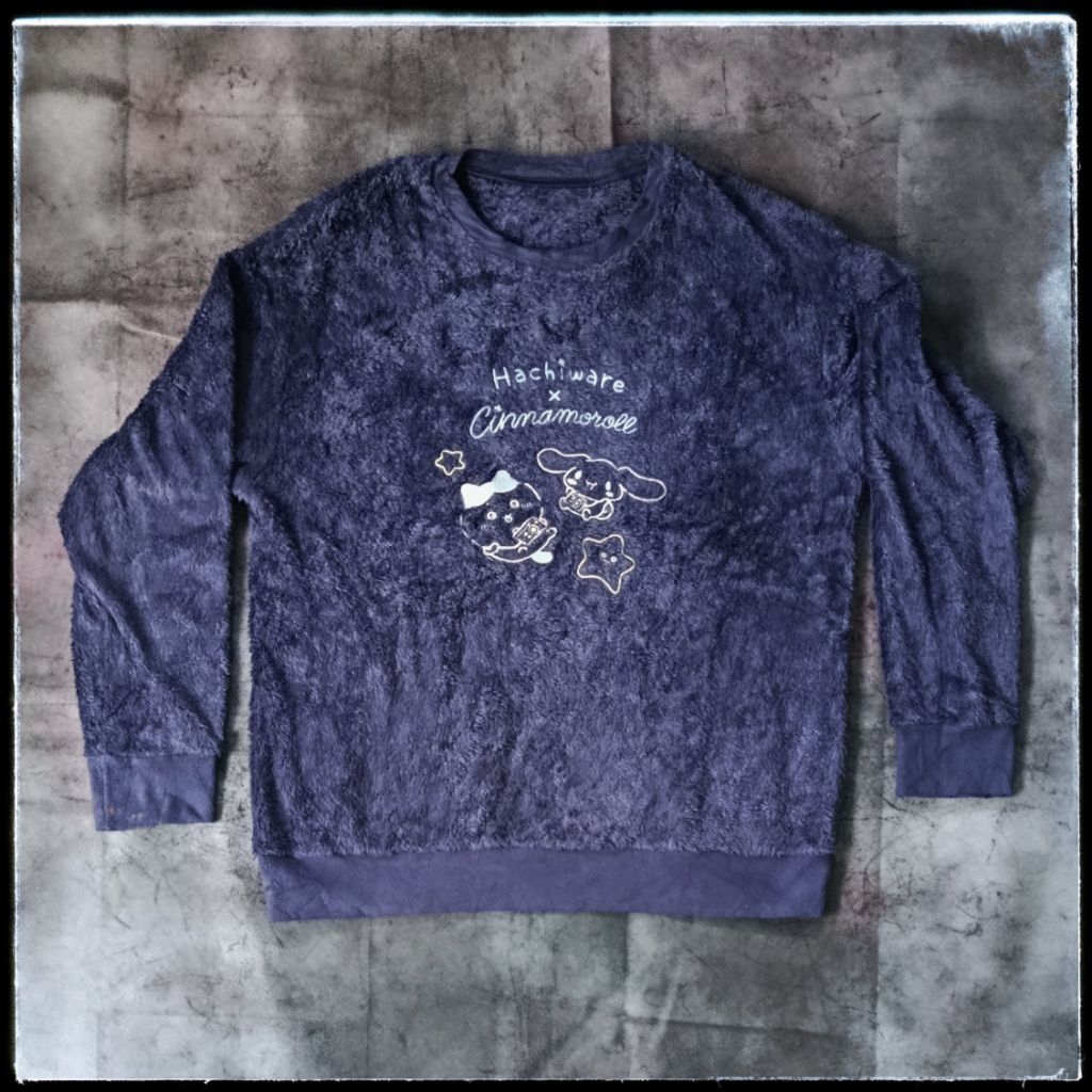 UNIQLO x SANRIO Crewneck fluffy Hachiware x Cinnamoroll size L
