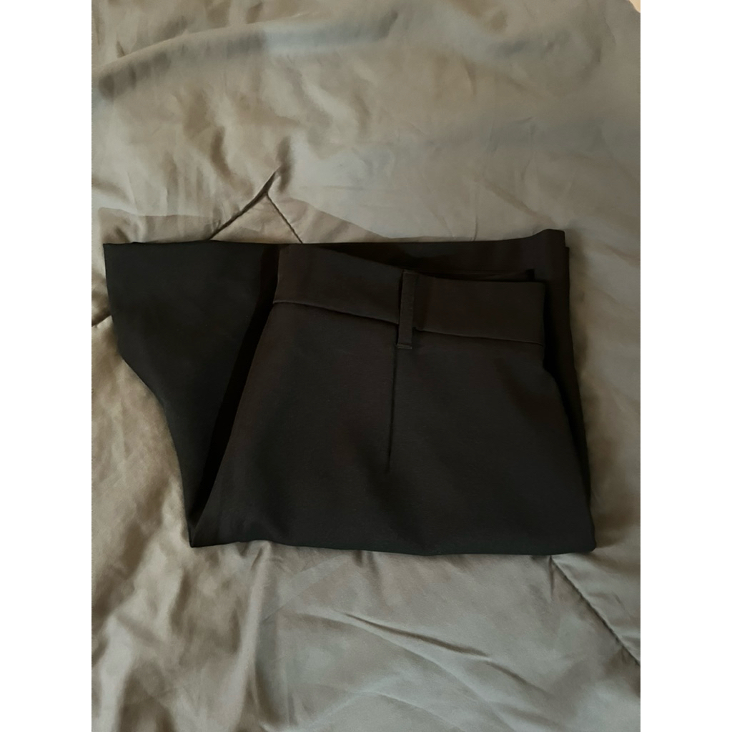 PRELOVED - ECINOS SHORTPANTS