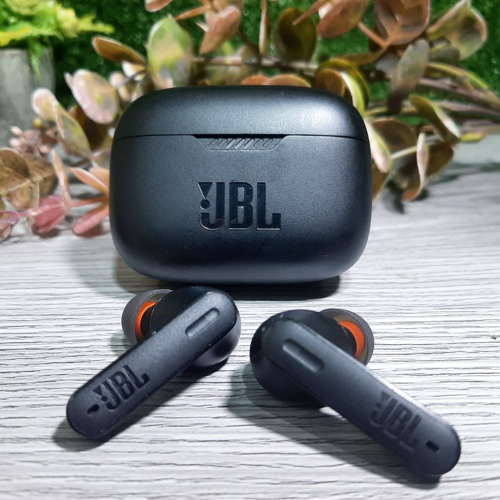 Jbl Tune 230nc Tws noice cancelling (second berkualitas)