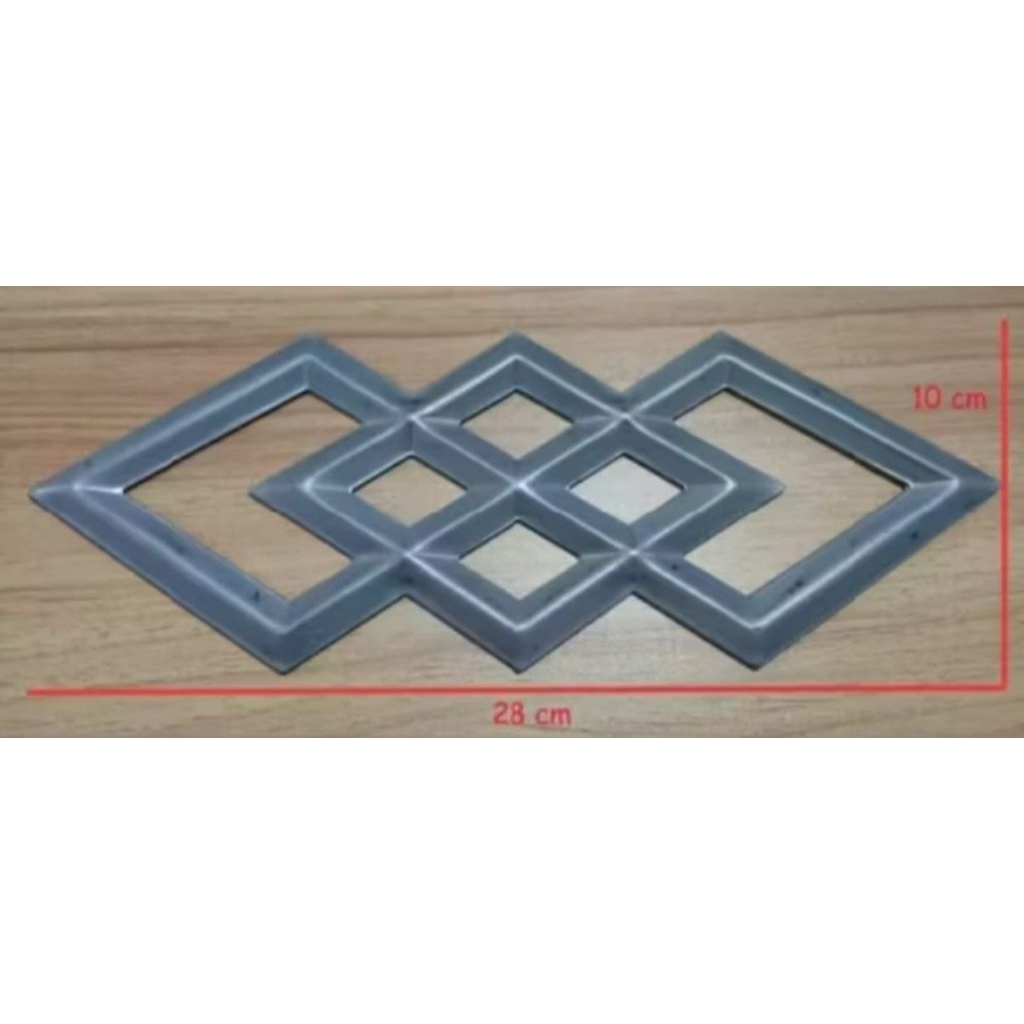 Ornamen pagar besi wajik susun 3 (1 muka) | ornamen wajik pagar besi