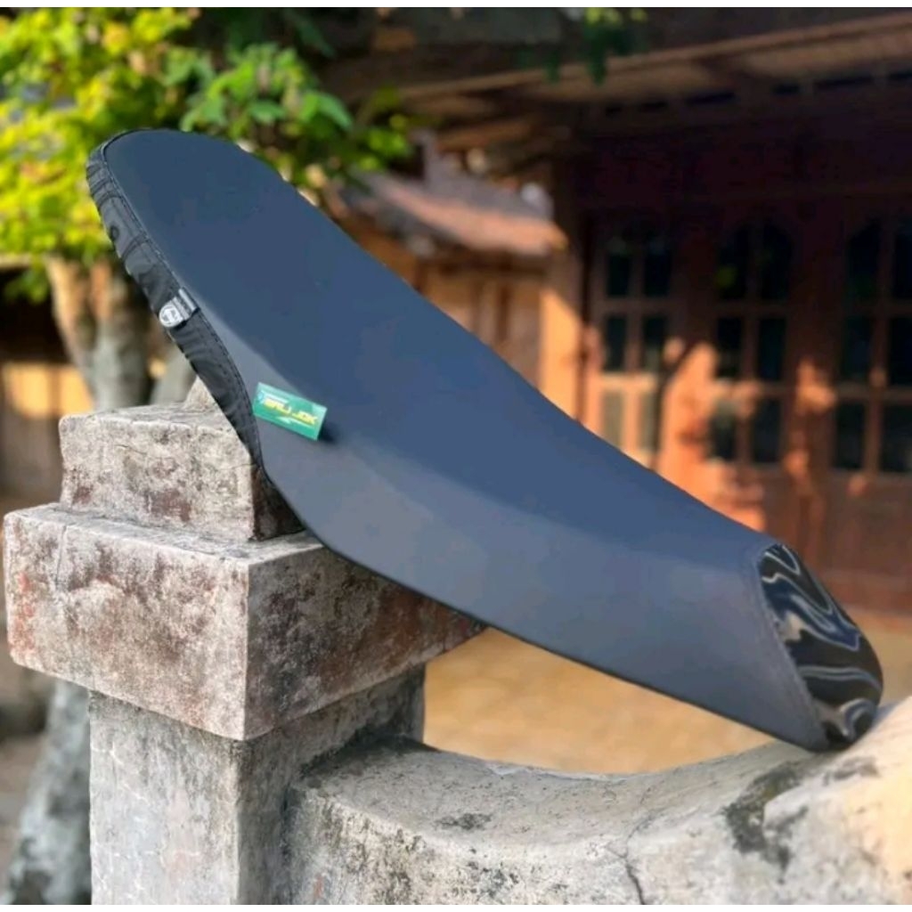 jok Supra lama 110 slim kulit amplas list wave - jok slim Supra bapak motif abstrak 3D - jok Supra x