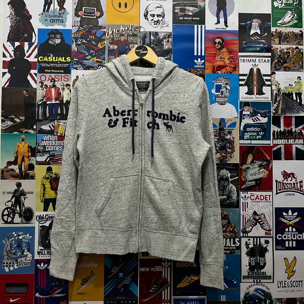 Sweater / Hoodie / Vintage / Second / Abercrombie
